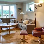Cozy In With House A Panoramic View *
